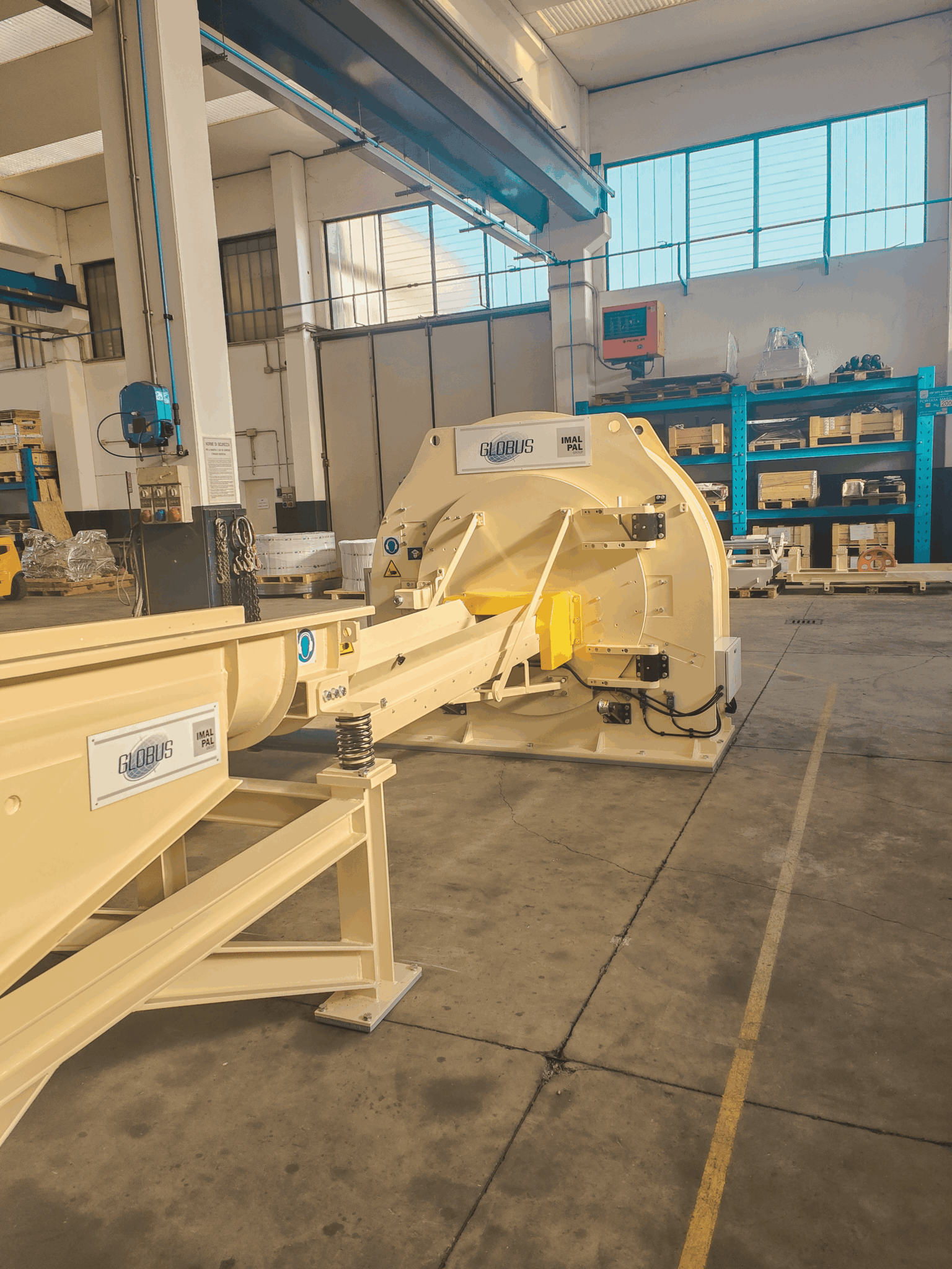 RevoStrand centrifugal strander mill by Globus Srl – industrial wood strand production machine for OSB and SLPB panels