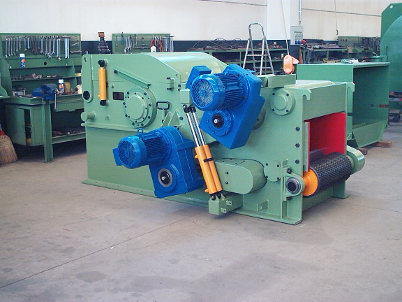 BEFORE Industrial machine refurbishment – machine before refurbishment