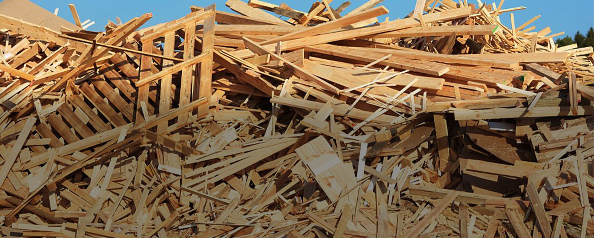 Waste wood recycling materials for industrial wood processing